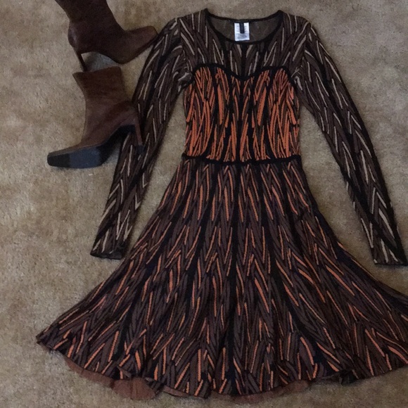 BCBGMAXAZRIA medium dress - Picture 2 of 6